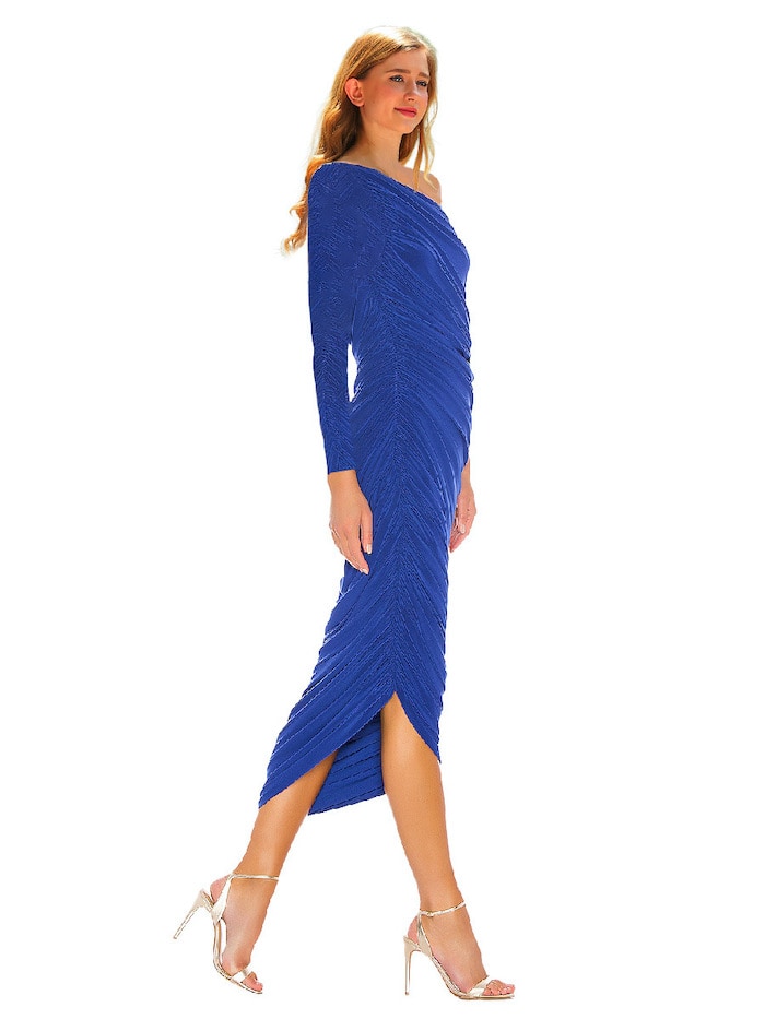 Women's silver pleated off-the-shoulder dress, new floor-length evening dress.